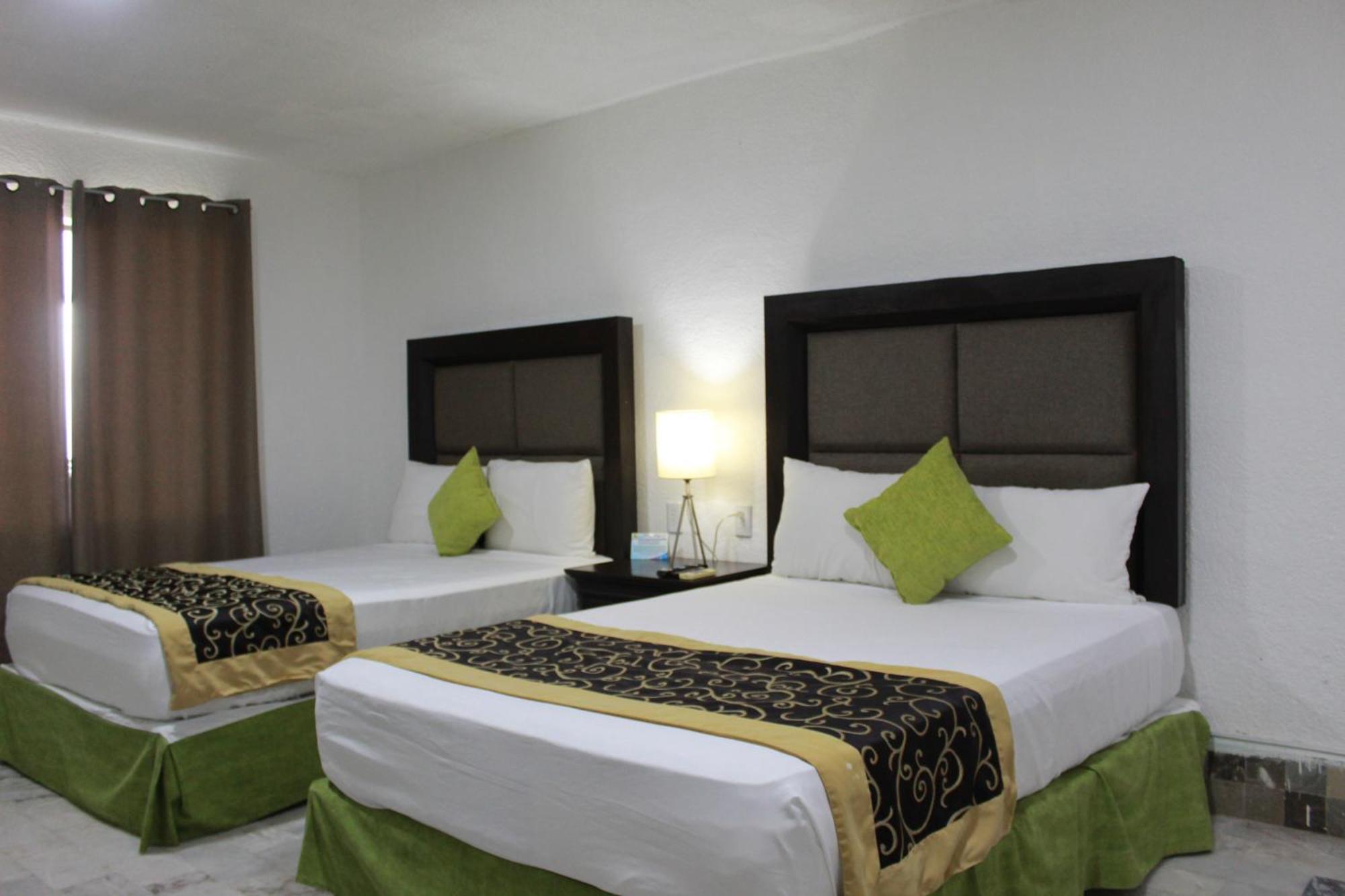 Pok Ta Pok 4 Hotel Cancun Exterior photo